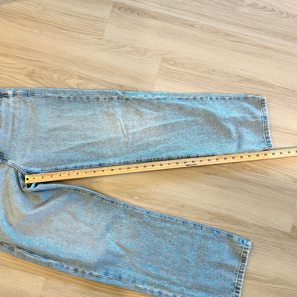 Garage Denim Light Wash Slouchy Jeans - Picture 7 of 8